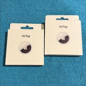 NWT/NIB Set of 2 Apple AirTags